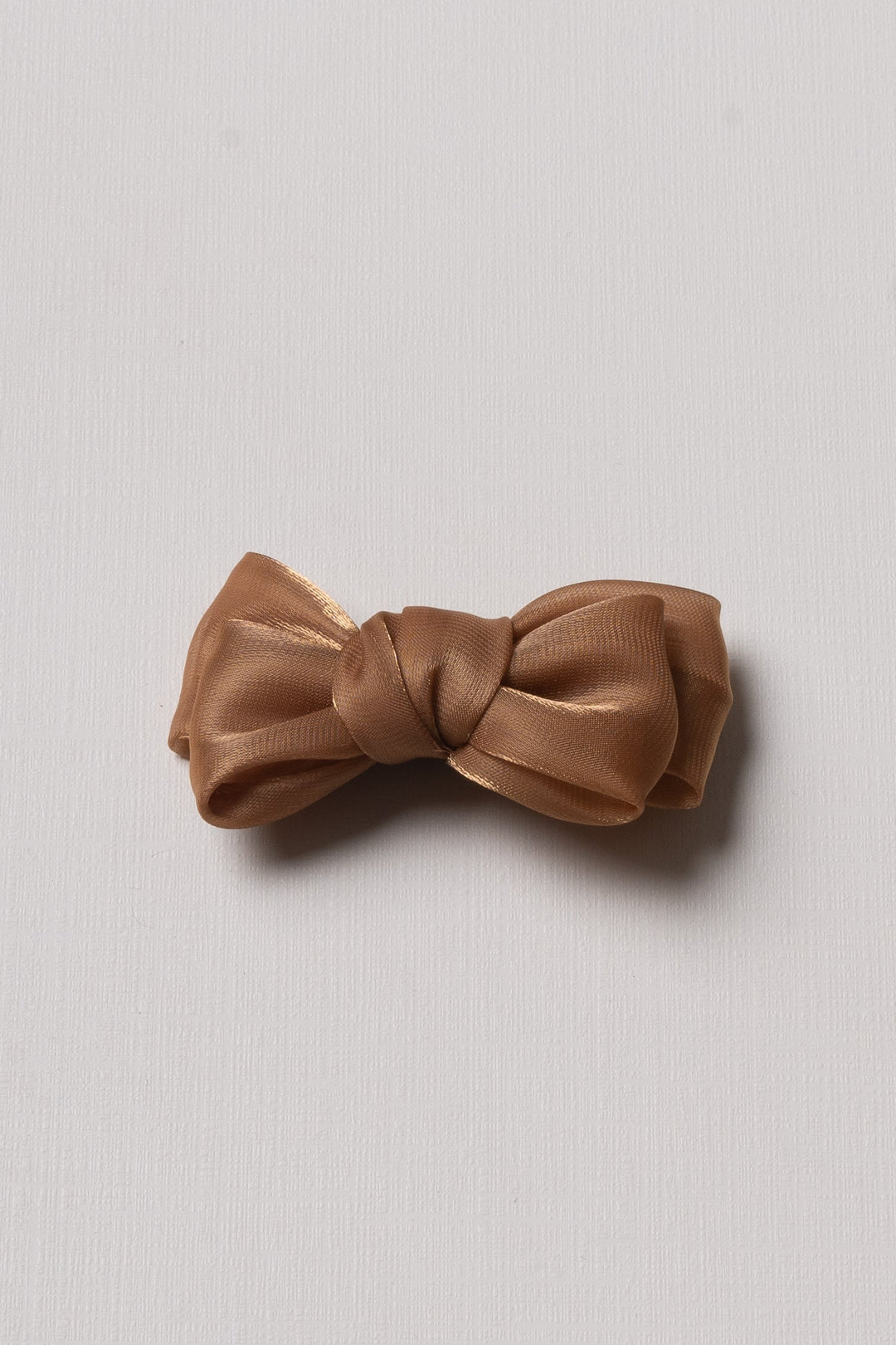 The Nesavu Hair Clip Caramel Elegance: Classic Satin Bow Clip Nesavu Brown JHCL77G Classic Caramel Satin Bow Hair Clip | Chic Styling Accessory for Girls | The Nesavu