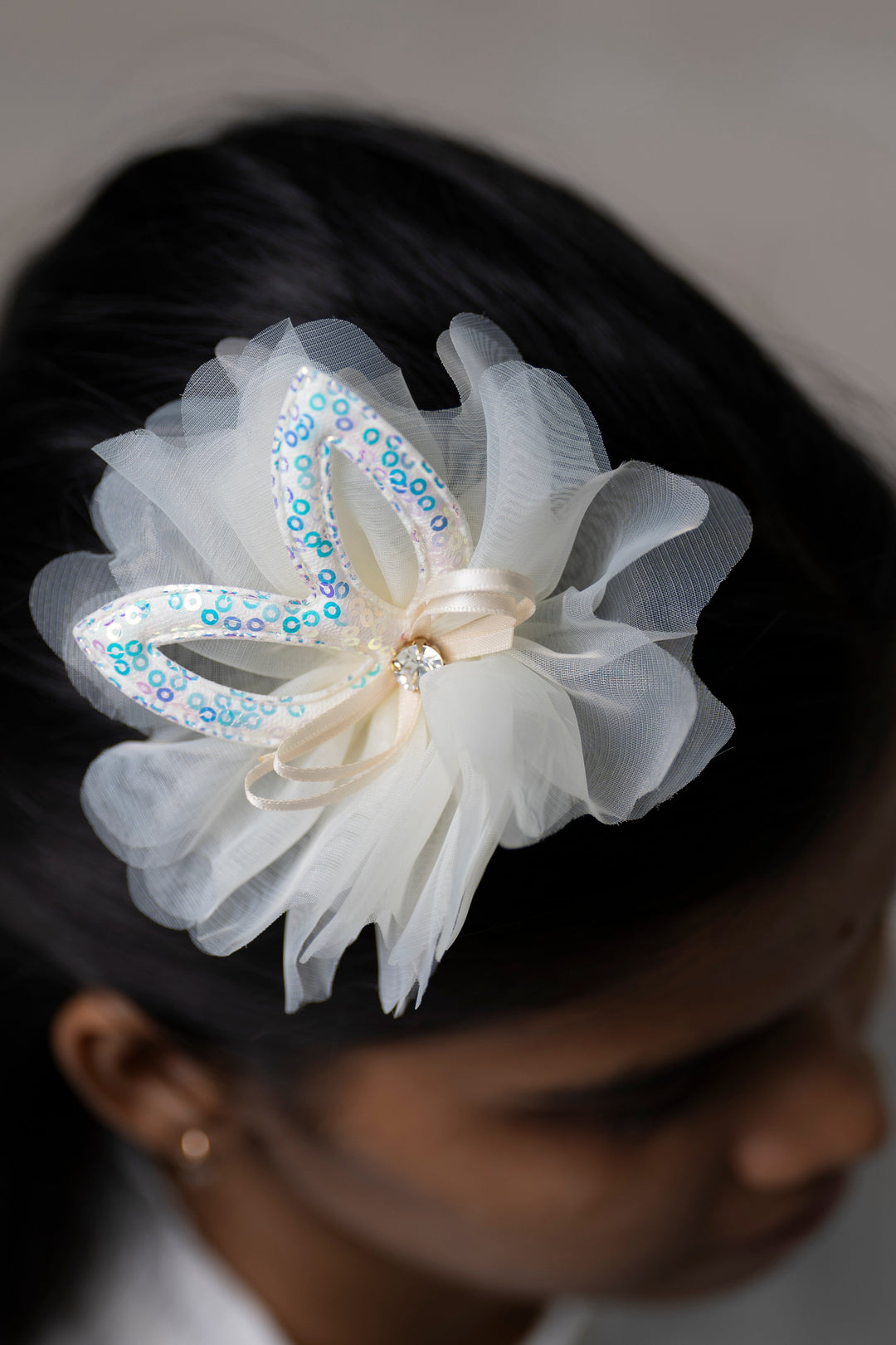 The Nesavu Hair Clip Chic White Floral Tulle Hair Clip with Sequin Detailing for Girls Nesavu Half white JHCL66C Girls' White Tulle and Sequin Starfish Hair Clip | Whimsical & Elegant Hair Accessory | The Nesavu