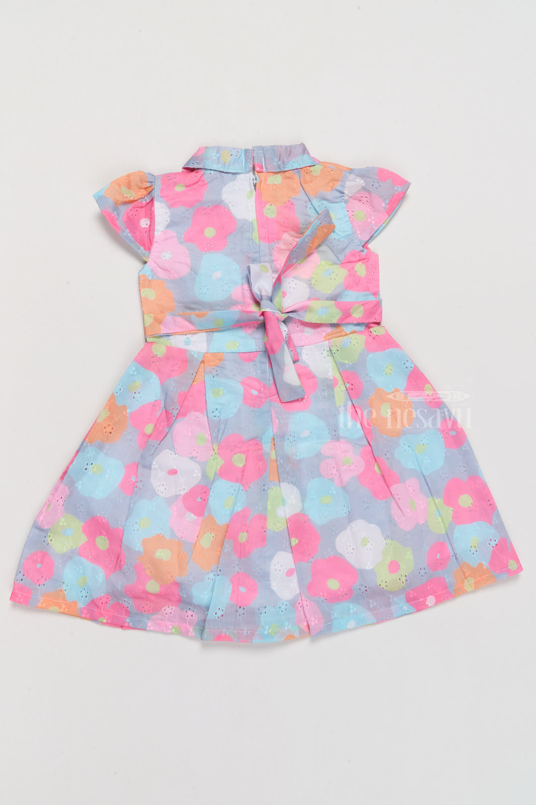 Cotton Dress Simple for Girls with Vibrant Floral Design and Button-Front Closure