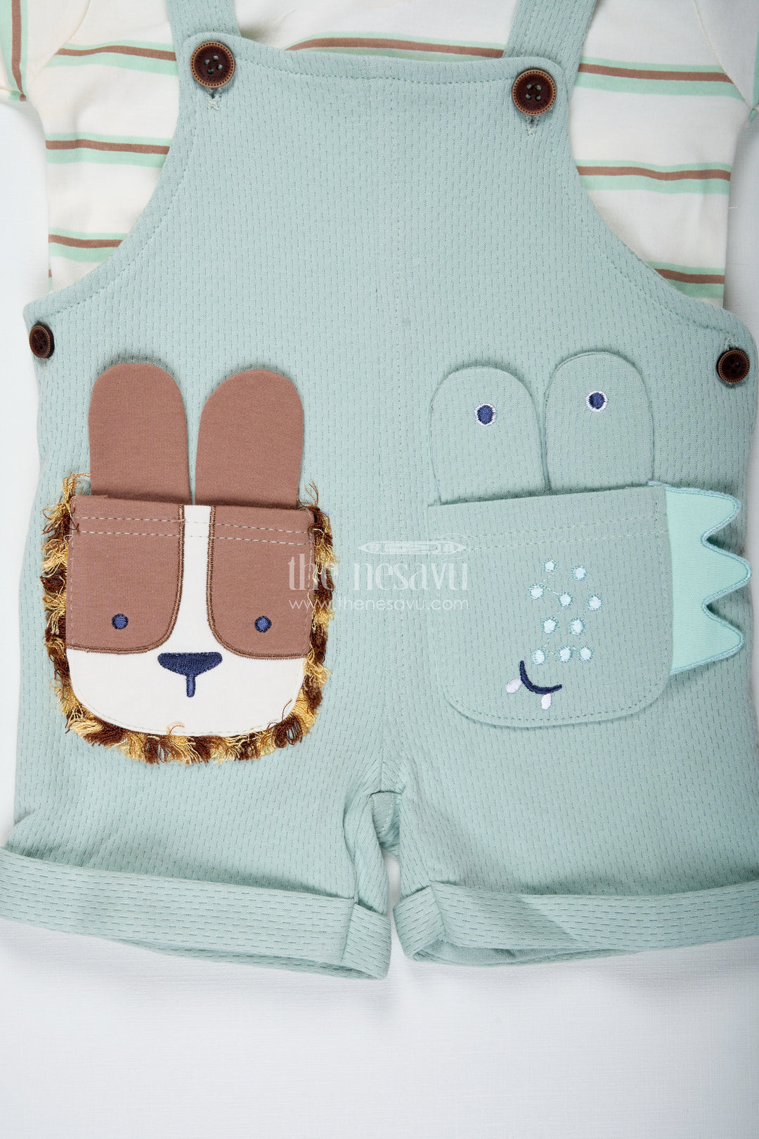 The Nesavu Boys Casual Set Animal Casual Outfit for Boys in Cotton with Green Dungaree and Fun Lion Face Applique Tee Combo Nesavu Nesavu Animal Casual Outfit Boys Green Cotton Dungaree Lion Face Embroidery