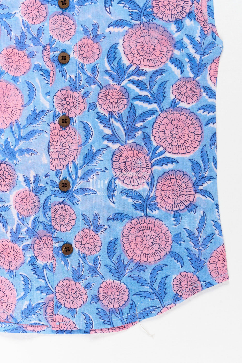 The Nesavu Baby Jablas Baby Boys Sleeveless Jabla in Blue with Bold Pink Florals in Jhablas for Infants Design Nesavu Jhablas infants Sky Blue Cotton Bold Pink Floral Digital Print Traditional Wooden Buttons | The Nesavu