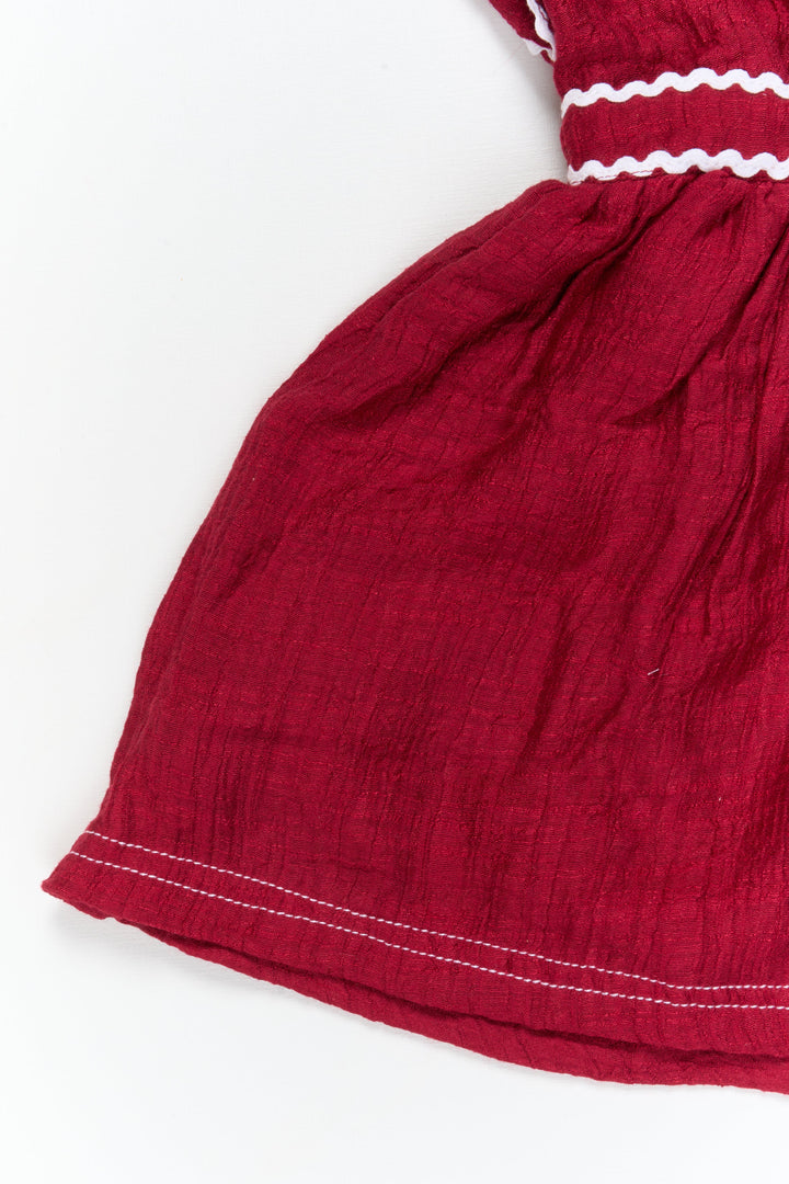 The Nesavu Baby Cotton Frocks Baby Cotton Frock for Photoshoots and Everyday Cuteness Nesavu Nesavu baby cotton frock with wooden buttons – perfect for photoshoots and everyday styling