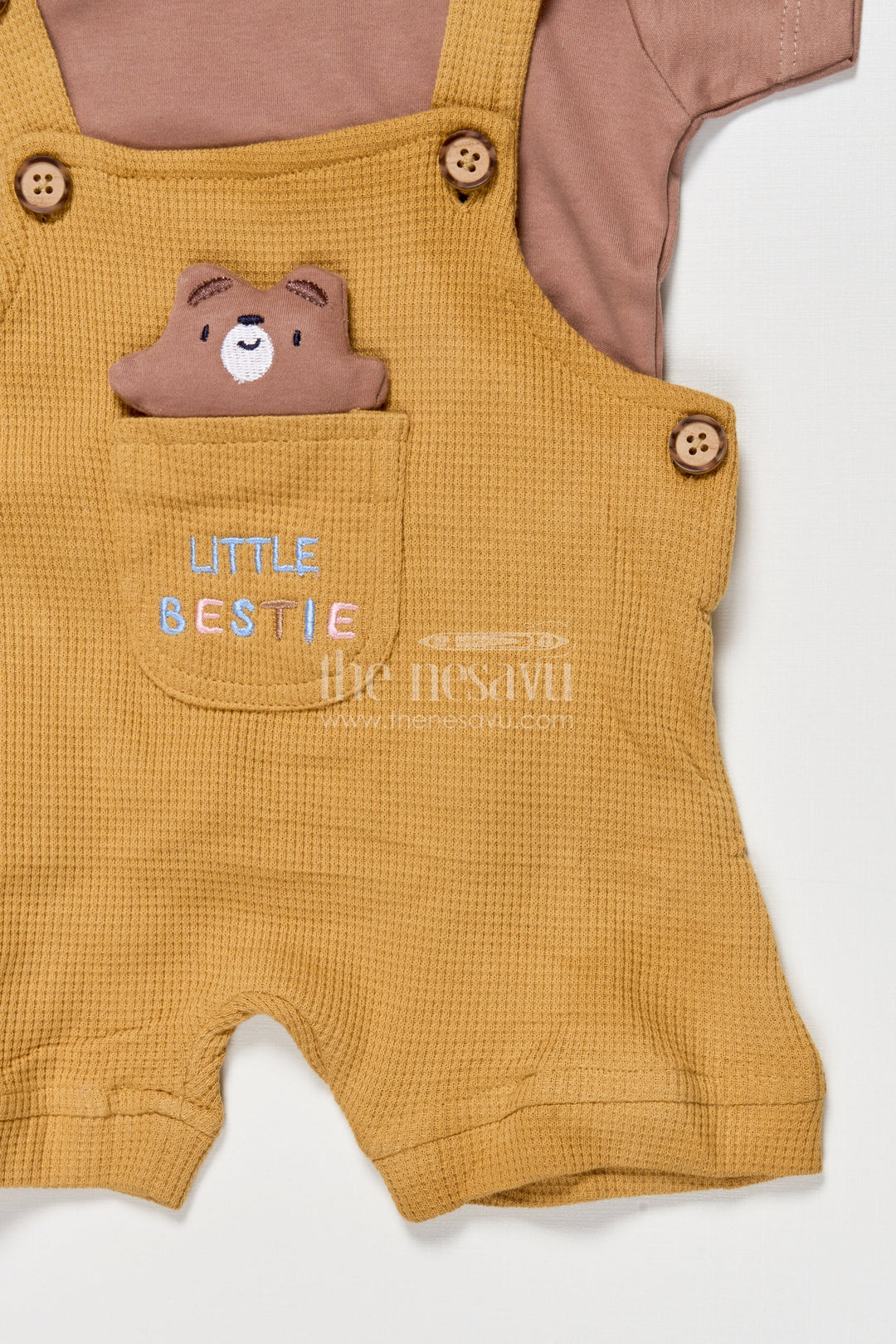 The Nesavu Baby Dungarees Baby Dungaree and Tee Cotton Set for Outings and Everyday Style Nesavu Nesavu baby cotton dungaree set printed tee everyday wear comfortable outings