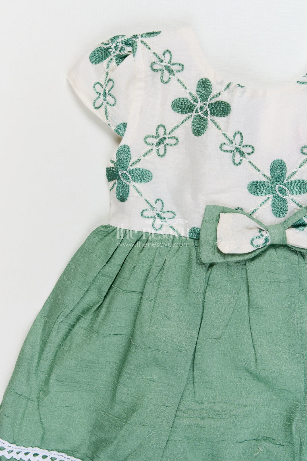 The Nesavu Baby Cotton Frocks Baby Girl Cotton Frock for Park Visits and Everyday Wear Nesavu 14 (6M) / Green / Cotton BFJ923A-14 Nesavu short-sleeved cotton frock for baby girls with floral embroidery and lace trim