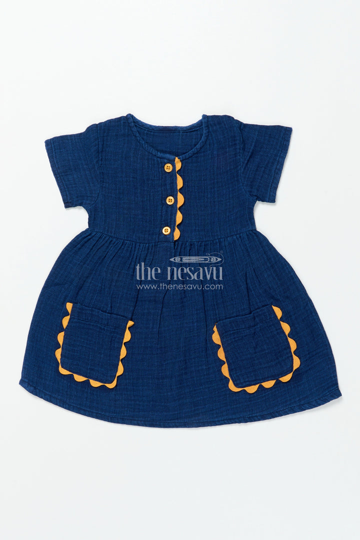 The Nesavu Girls Cotton Frock Baby Girl Cotton Frock with Pockets for Everyday Wear and Daycare Nesavu 12 (3M) / Blue GFC1928A-12 Nesavu baby girl cotton frock scallop-trim pockets playdates daycare comfort