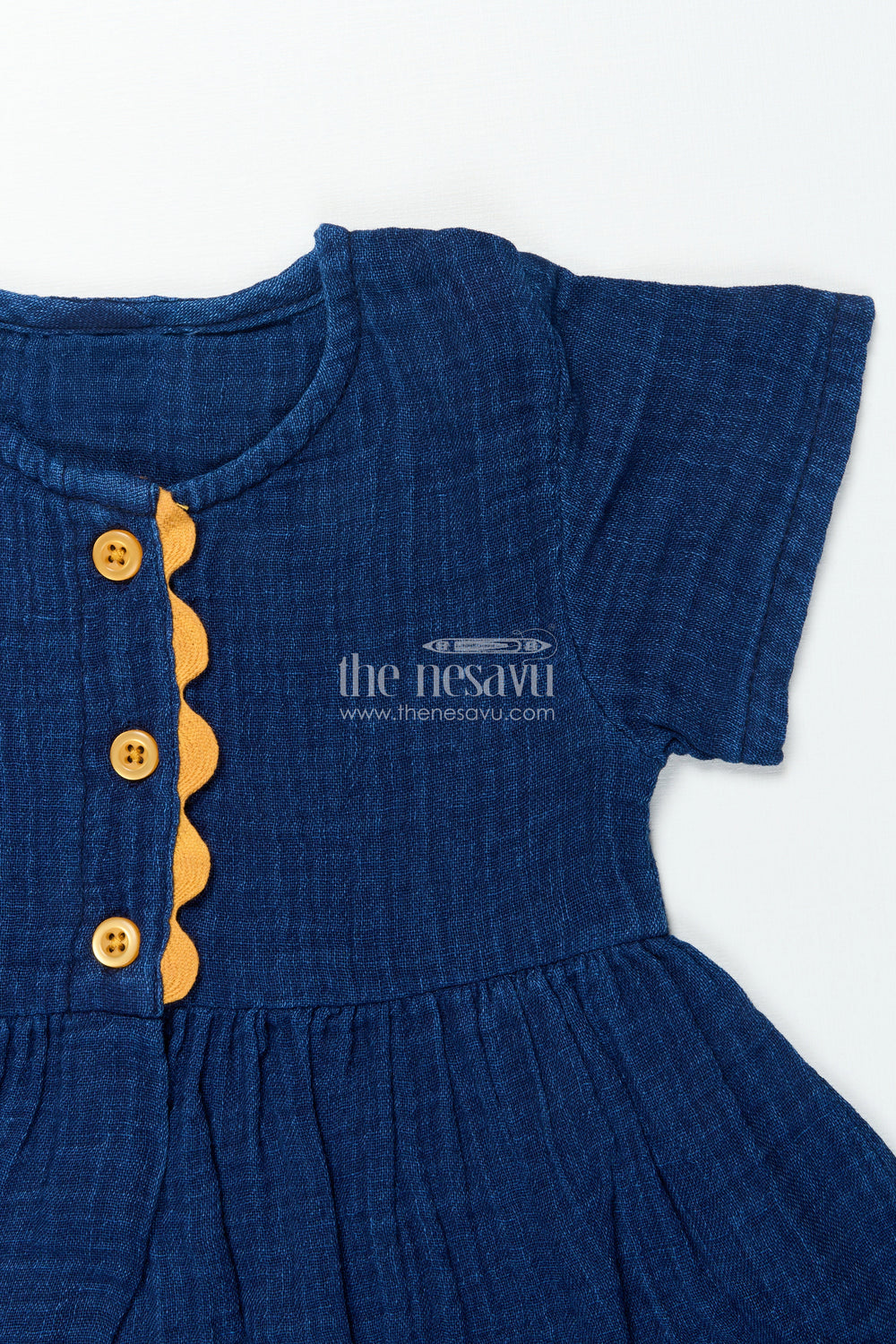 The Nesavu Girls Cotton Frock Baby Girl Cotton Frock with Pockets for Everyday Wear and Daycare Nesavu Nesavu baby girl cotton frock scallop-trim pockets playdates daycare comfort