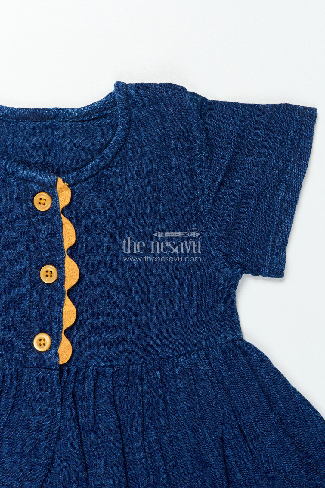 The Nesavu Girls Cotton Frock Baby Girl Cotton Frock with Pockets for Everyday Wear and Daycare Nesavu Nesavu baby girl cotton frock scallop-trim pockets playdates daycare comfort