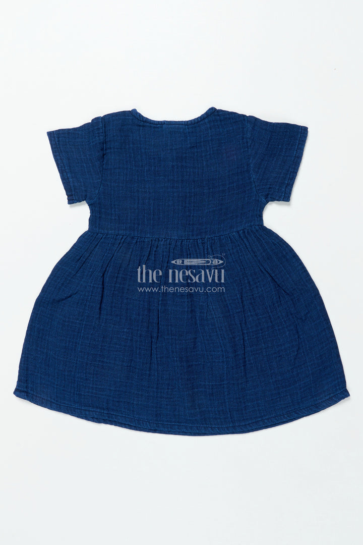 The Nesavu Girls Cotton Frock Baby Girl Cotton Frock with Pockets for Everyday Wear and Daycare Nesavu Nesavu baby girl cotton frock scallop-trim pockets playdates daycare comfort