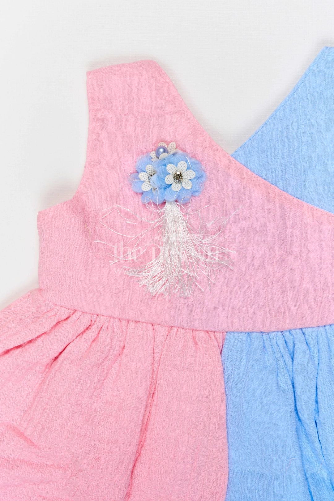 The Nesavu Baby Frocks Baby Girl Frock for Summer Outings and Family Gathering Events Nesavu Nesavu baby girl muslin cotton frock for summer outings and family gatherings with lace hem