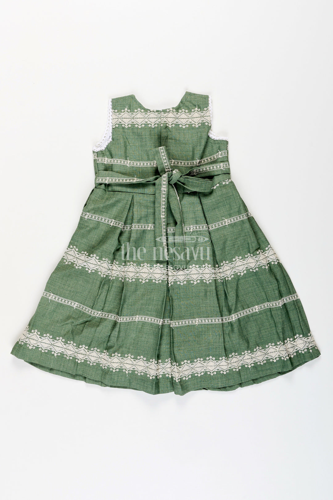 The Nesavu Girls Fancy Frock Baby Girl Green Cotton Blend Frock with White Thread Embroidery for Celebrations Nesavu Nesavu baby girl green cotton blend frock white thread embroidery festive wear