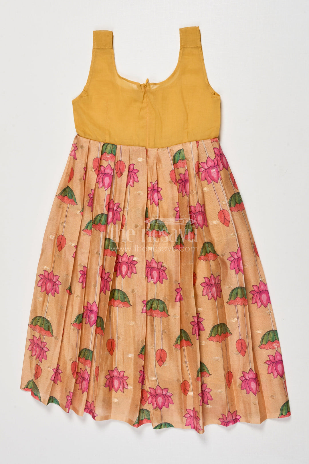 The Nesavu Pattu Pavadai Baby Girl Pattu Pavadai for Festive Photoshoots and Temple Visits Nesavu 18 (2Y) / Red GPP350B-18 Nesavu baby girl pattu pavadai zari work festive photoshoots temple visits