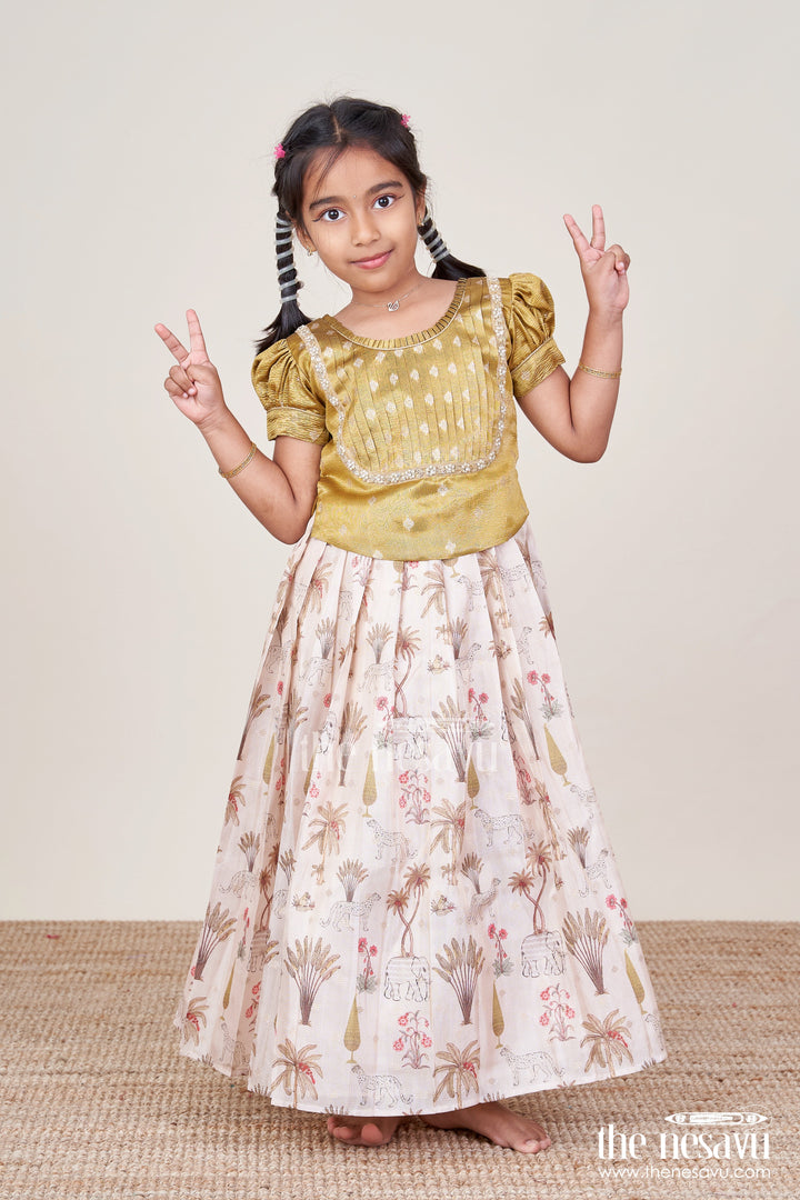 The Nesavu Pattu Pavadai Baby Girl Silk Pattu Pavadai for Traditional Functions and Naming Ceremony Nesavu 18 (2Y) / Green GPP329A-18 Nesavu baby girl pattu pavadai semi Banaras tissue silk traditional functions