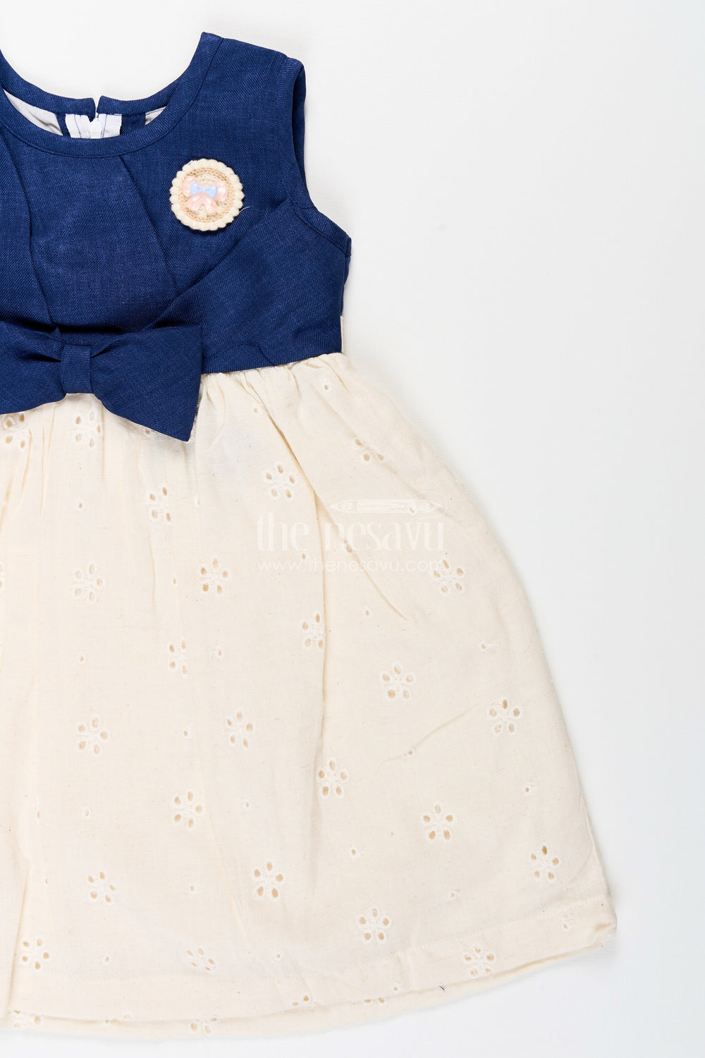 The Nesavu Girls Cotton Frock Baby Girl Sleeveless Cotton Frock with Hakoba Embroidery for Daily Wear Nesavu Nesavu baby girl cotton hakoba frock sleeveless design bow detail summer wear
