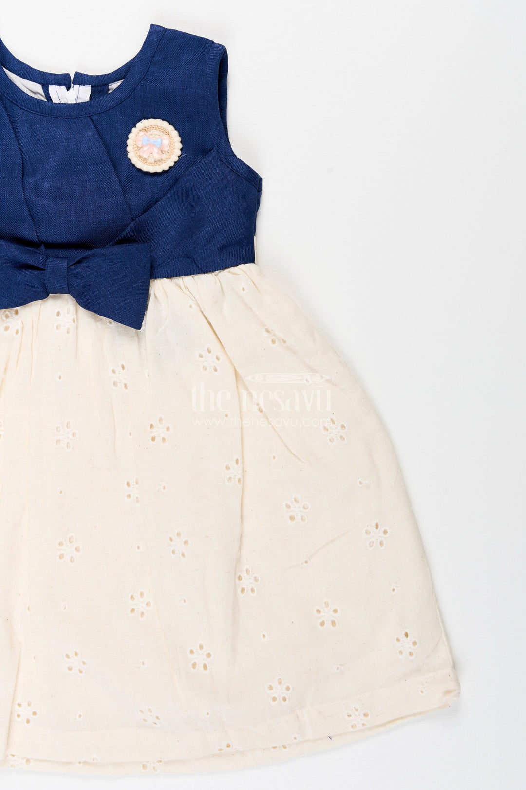 The Nesavu Girls Cotton Frock Baby Girl Sleeveless Cotton Frock with Hakoba Embroidery for Daily Wear Nesavu Nesavu baby girl cotton hakoba frock sleeveless design bow detail summer wear