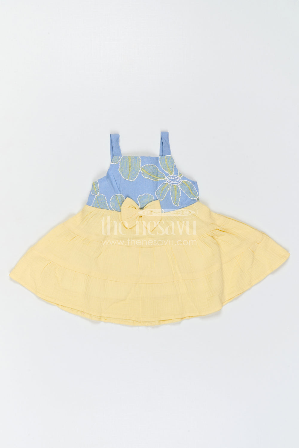 The Nesavu Girls Cotton Frock Baby Girl Sleeveless Frock for Summer Outings and Playdates Nesavu Nesavu Baby Girl Sleeveless Cotton Frock For Summer Outings And Playful Twirl Moments