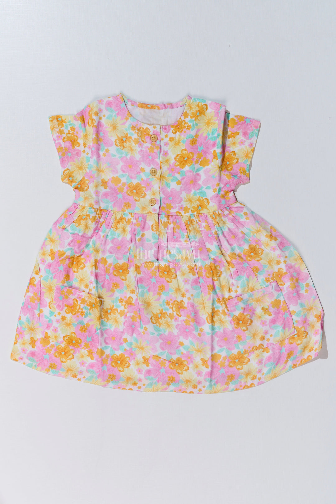 The Nesavu Baby Cotton Frocks Baby Girls Flower Print Frock with Button-Down Front and Side Pockets for a Cute Everyday Look Nesavu 10 (NB) / Multicolor BFJ736A-10 Baby Girls Flower Print Frock Button-Down Front Pockets a Cute Look | The Nesavu