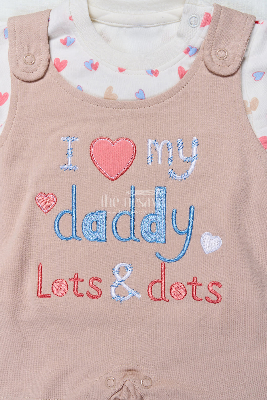 The Nesavu Baby Casual Sets Baby Romper Set with Embroidered Message for Casual Everyday Cuteness Nesavu Nesavu baby romper embroidered daddy quote  cute comfy outfit everyday bonding moments