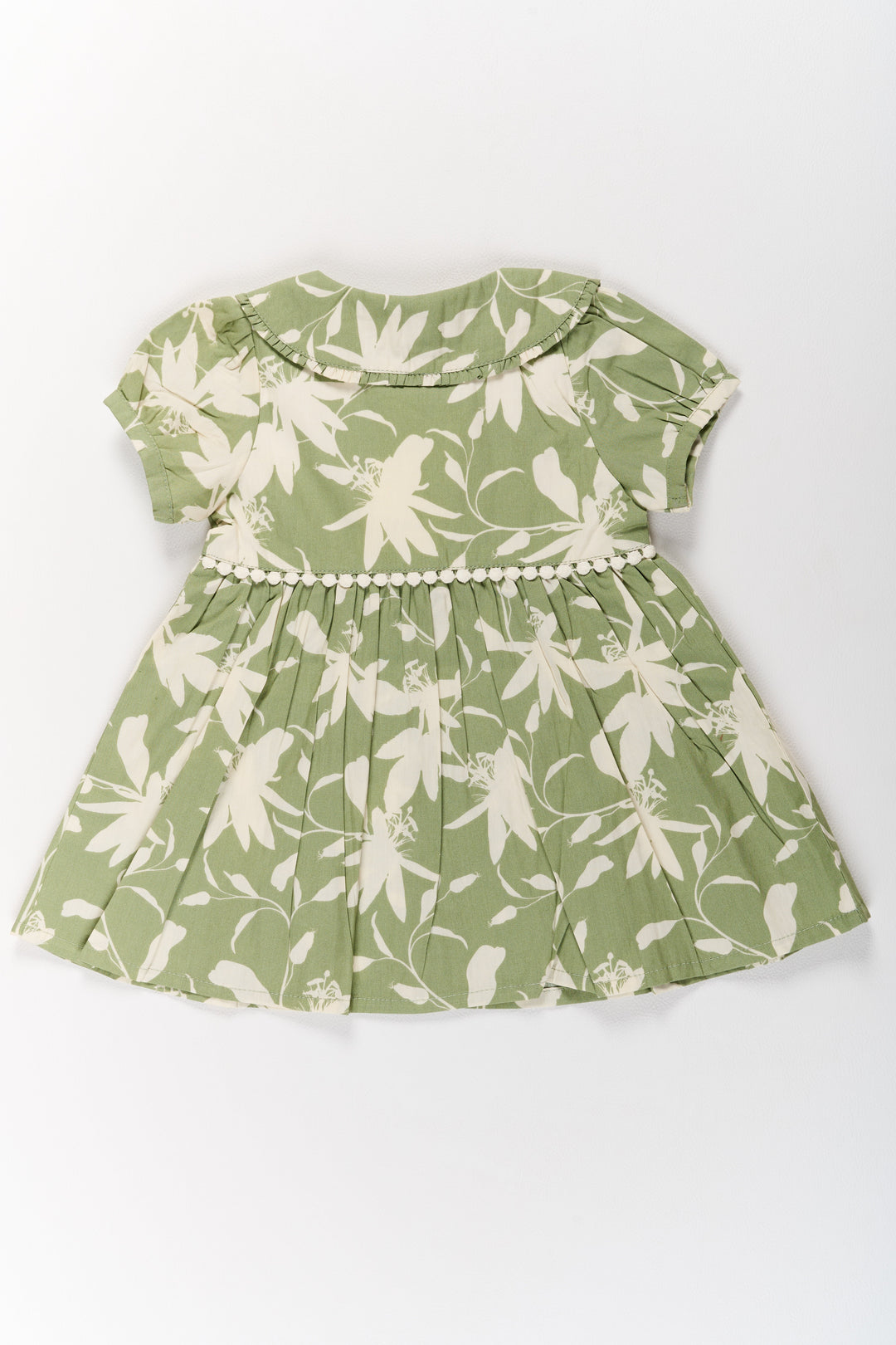 The Nesavu Girls Cotton Frock Babydoll Casual Dress for Girls in Green with Floral Patterns and Lace Accents Nesavu Babydoll Casual Dress Girls Green Floral Prints Lace Waistline | The Nesavu