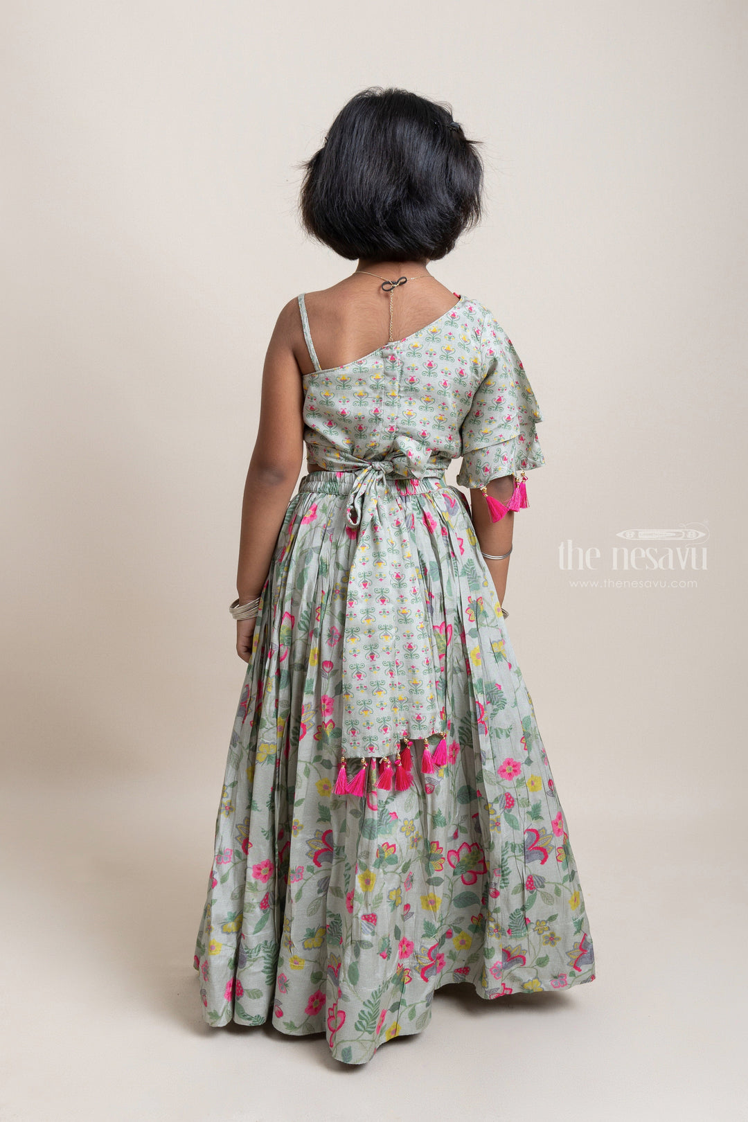 The Nesavu Lehenga & Ghagra Beautiful Green Floral Printed Ruffled Bottom Choli Set For Young Girls Nesavu Gorgeous Lehanga Set online | New Arrivals | The Nesavu