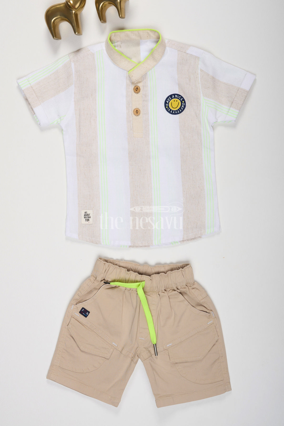 The Nesavu Boys Casual Set Beige and Cream Linen Cotton Shirt and Shorts Set for Boys Nesavu Beige and Cream Linen Cotton Shirt and Shorts Set for Boys - Nesavu