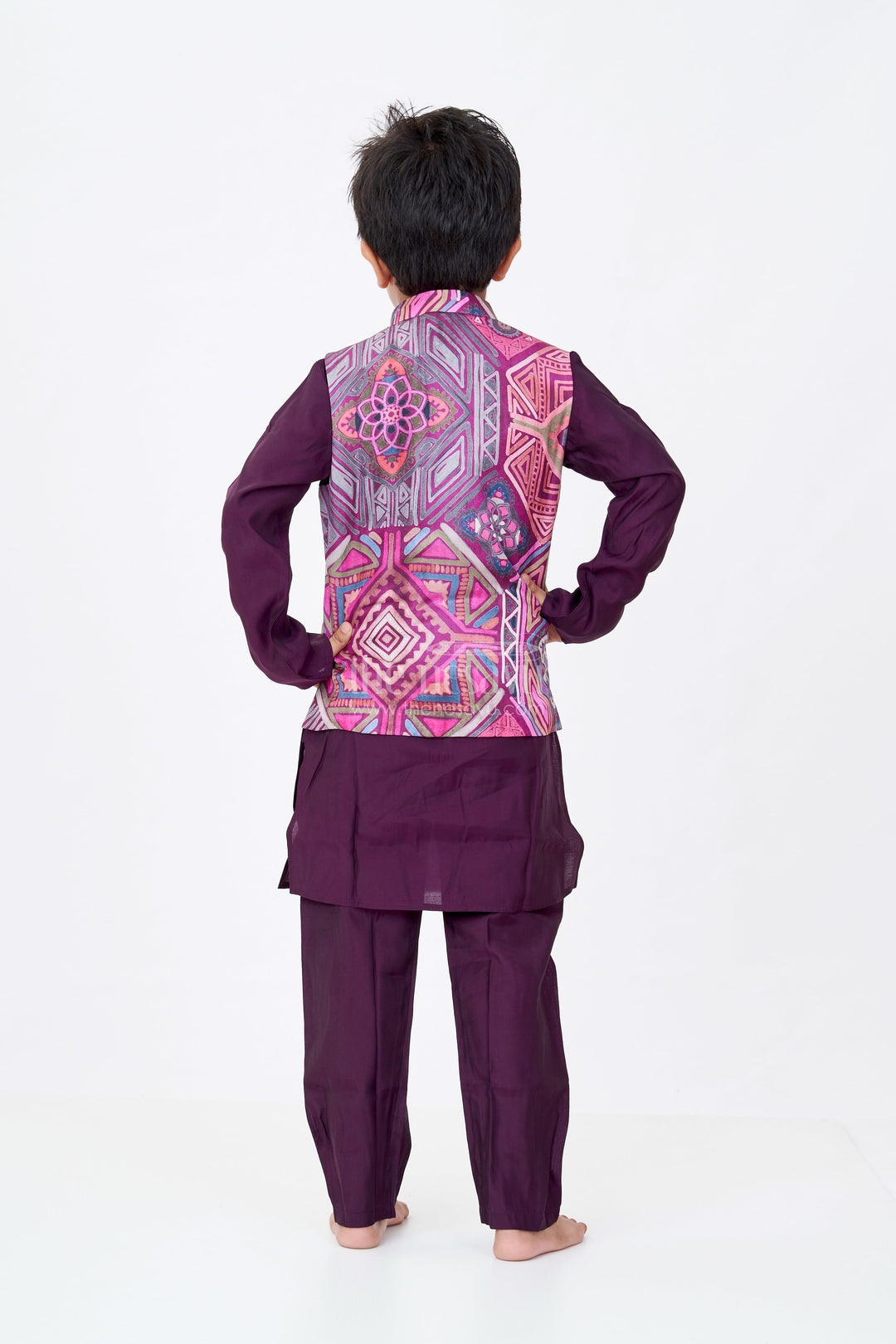 The Nesavu Boys Kurtha Set Boys All Black Kurta Pajama Set with Multicolor Digital Printed Jacket for a Striking Festive Look Nesavu Boys All Black Kurta Pajama Set Silk Blend Multicolor Digital Printed Nehru Jacket | The Nesavu