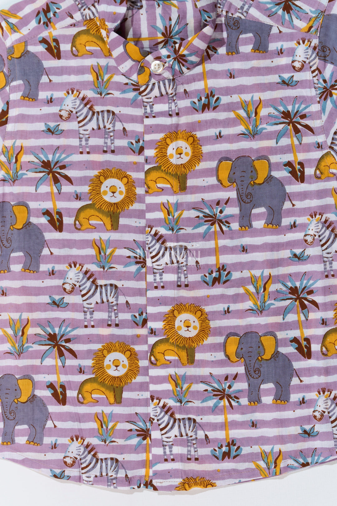 The Nesavu Boys Cotton Shirt Boys Animal Print Casual Dress Shirt in Cotton Block Print with Safari-Inspired Design Nesavu Boys Animal Print Casual Dress Shirt Cotton Block Print Safari Theme | The Nesavu