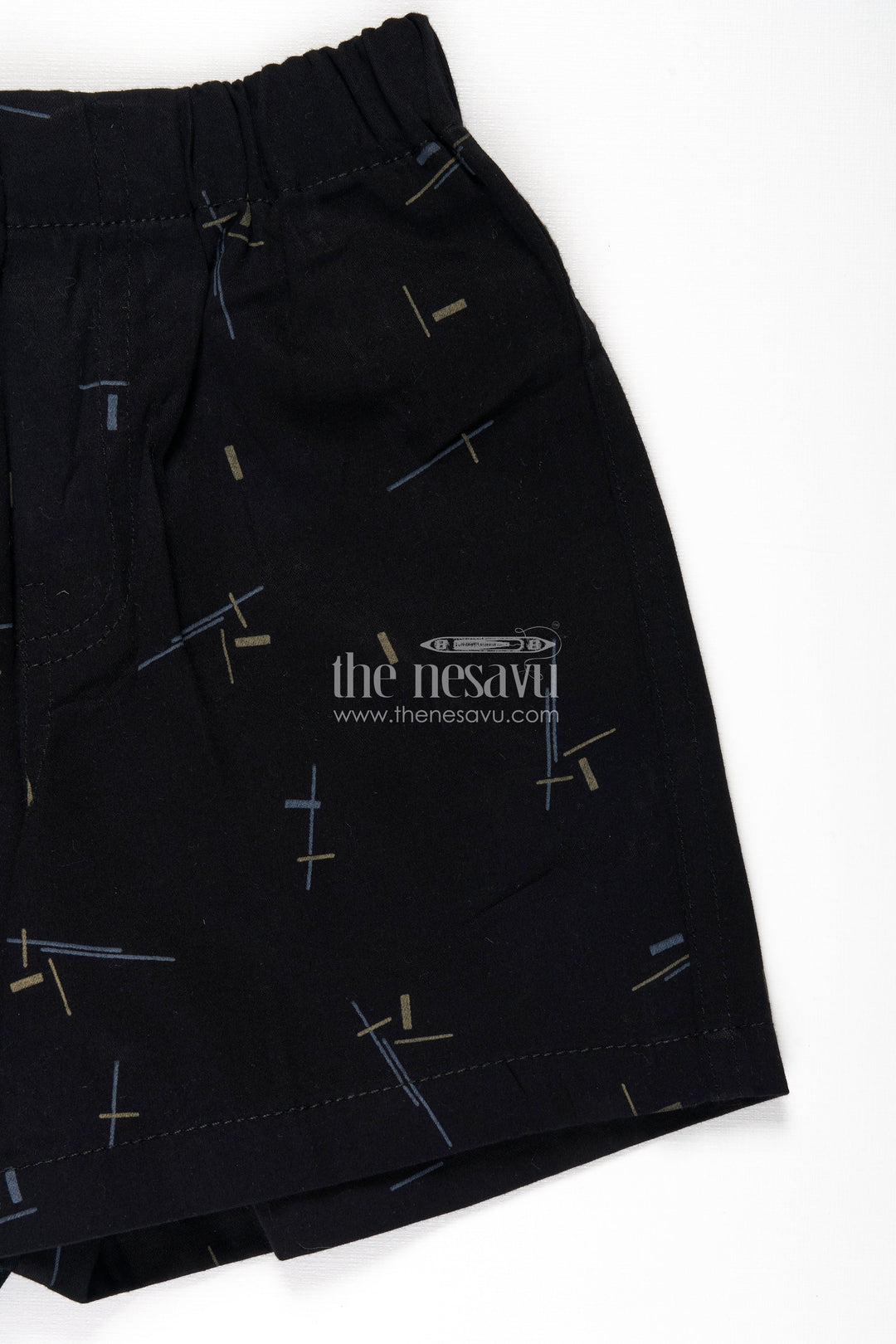 The Nesavu Boys Shorts Boys Black Cotton Tailored Short Shorts with Geometric Line Print and Soft Fit for Stylish Comfort Nesavu Nesavu Boys Black Cotton Tailored Short Shorts Geometric Print Soft Everyday Fit