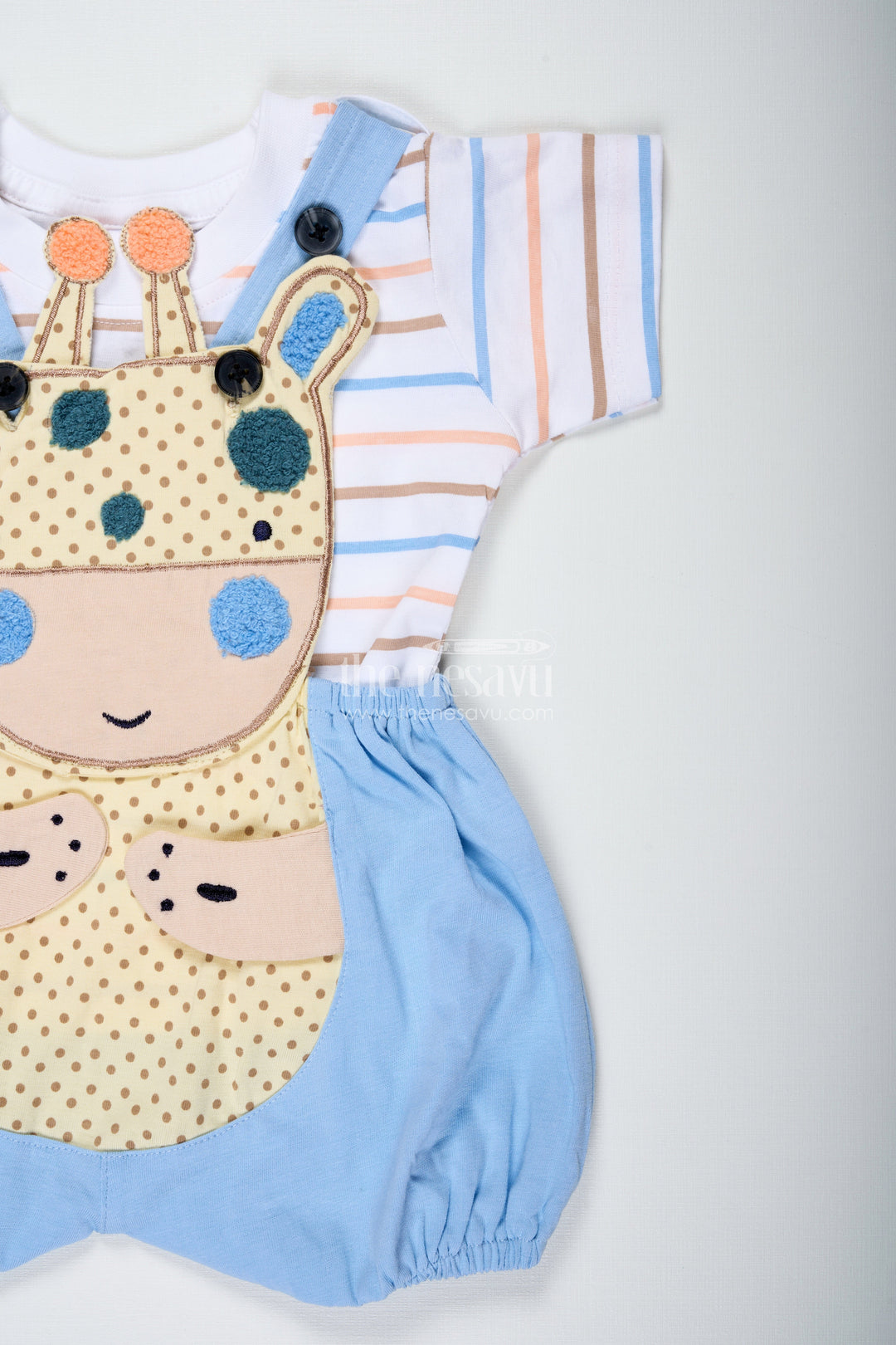 The Nesavu Boys Casual Set Boys Blue Shorts and Shirt Set with Giraffe Embellishment and Striped Tee for Everyday Fun Nesavu Nesavu Boys Blue Shorts Shirt Set Giraffe Patch Cotton Striped Tee Playtime Comfort