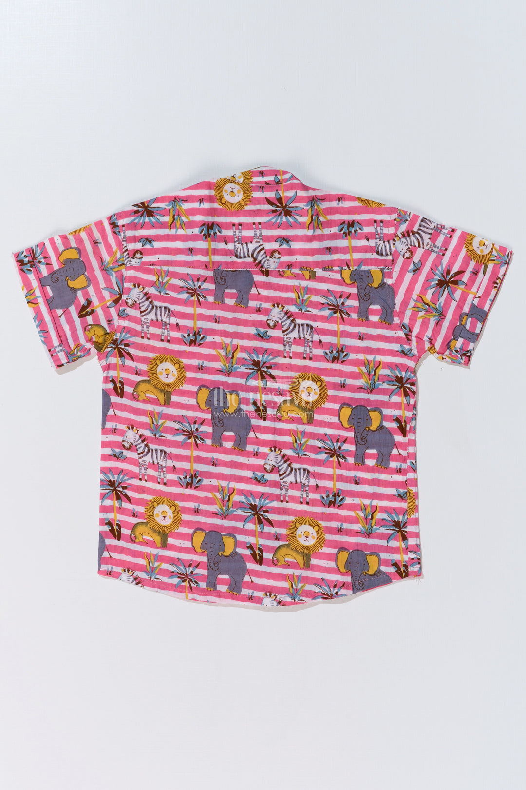 The Nesavu Boys Cotton Shirt Boys Casual Animal Print Dress Shirt in Cotton Block Print with Safari Motif Nesavu Boys Casual Animal Print Dress Shirt Cotton Block Print Safari Theme | The Nesavu