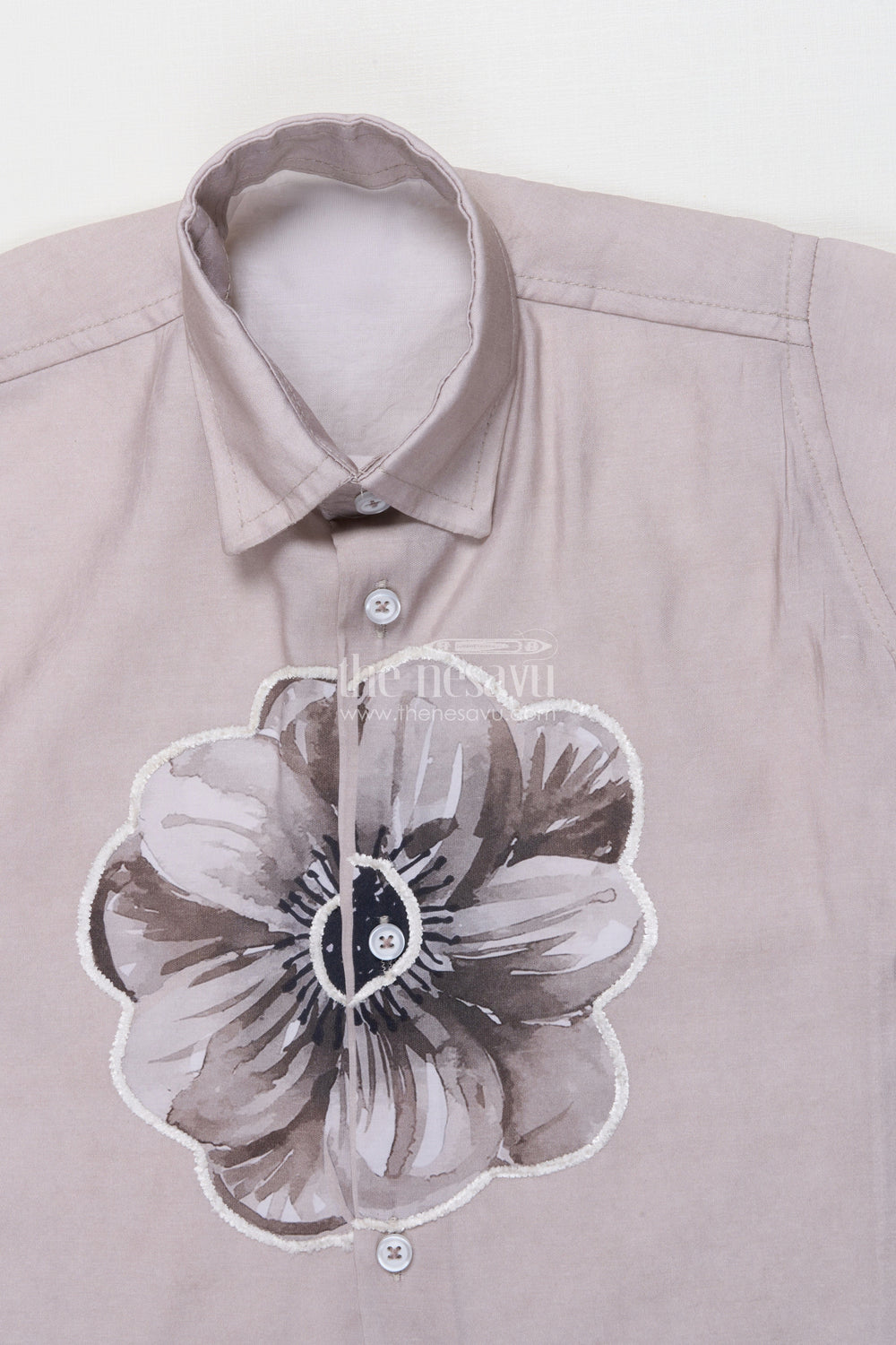 The Nesavu Boys Casual Set Boys Cotton Blend Casual Wear Set with Bold Floral Placement Print Nesavu Nesavu boys casual cotton blend set center floral print contrast cuff detailing