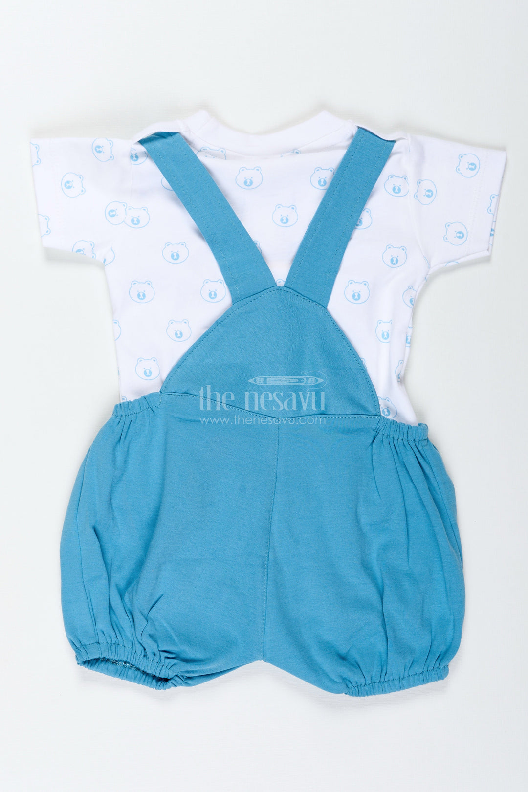 The Nesavu Boys Casual Set Boys Cotton Digital Print Set with Blue Overalls and Bear Motif for Casual Everyday Outings Nesavu Nesavu Boys Digital Print Set Blue Overalls Cotton Animal Print Comfortable Daily Wear