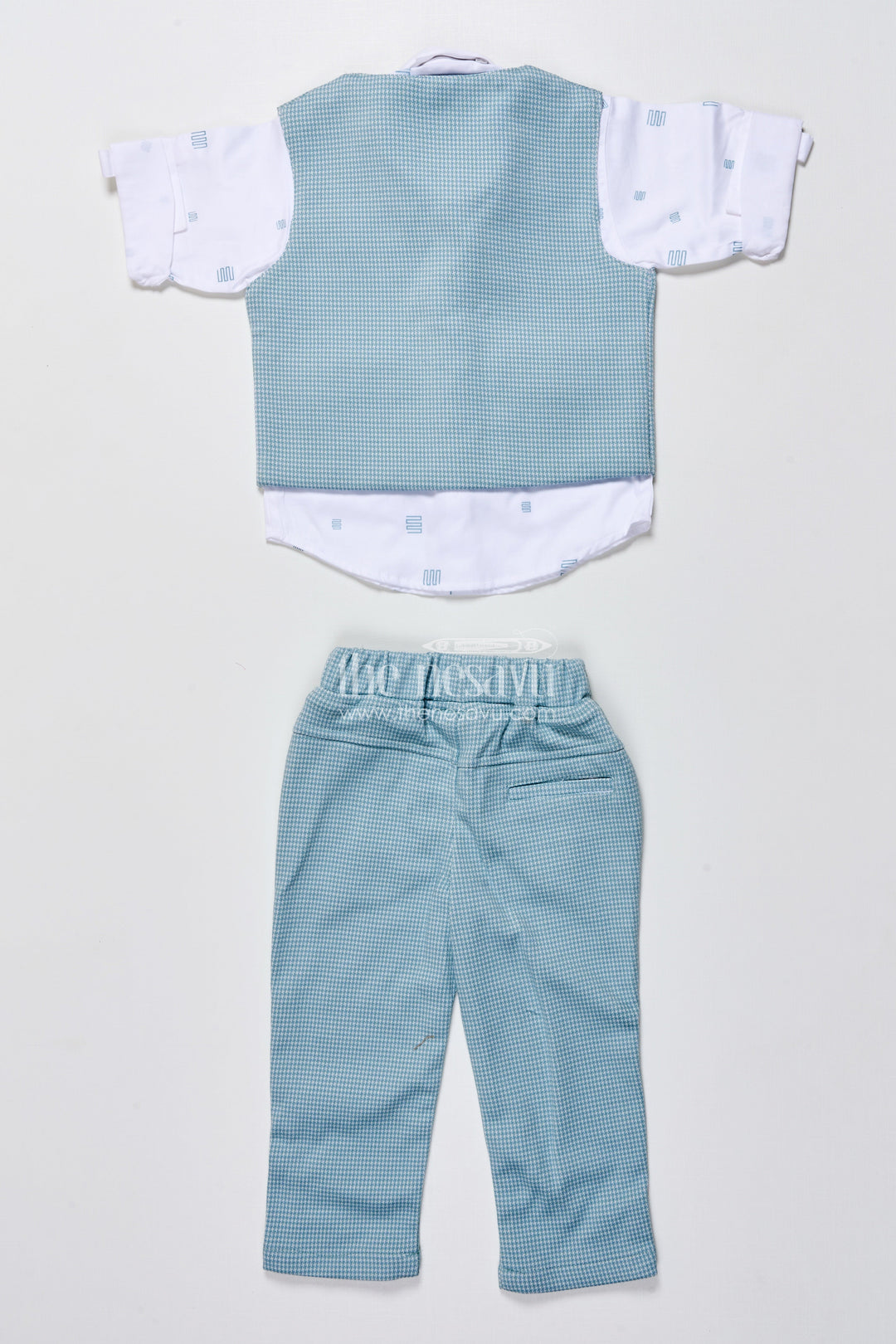 The Nesavu Boys Casual Set Boys Cotton Party Outfit with Printed Shirt and Matching Jacket Set Nesavu Nesavu boys cotton party wear set printed shirt checked jacket bow tie festive events