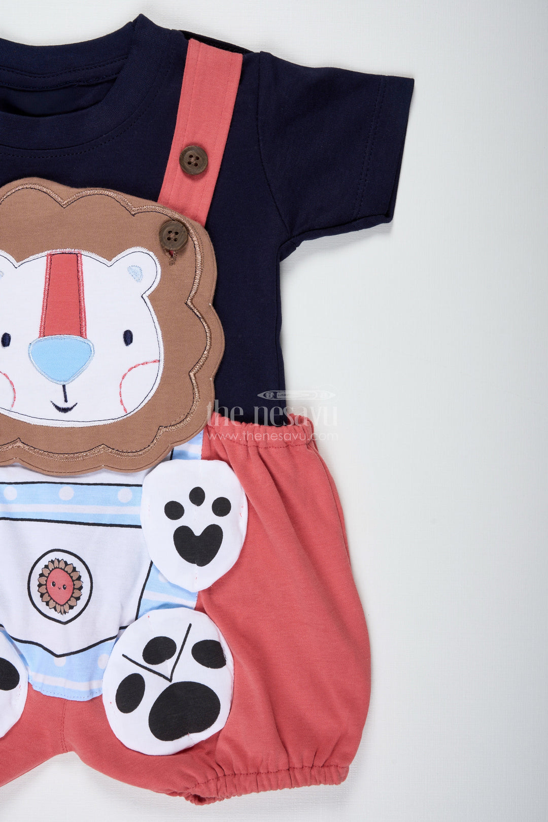 The Nesavu Boys Casual Set Boys Cotton Red Summer Dress Casual Set with Lion Print and Dungaree-Inspired Fun for Daily Outings Nesavu Nesavu Boys Cotton Summer Set Red Dungaree Style Casual Lion Print Outfit Everyday Use