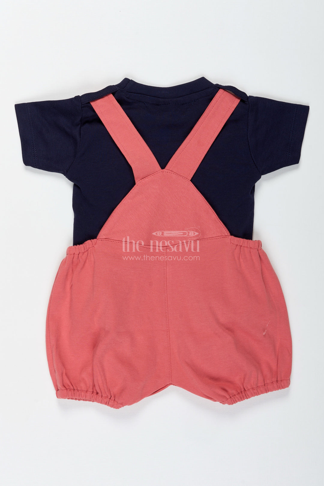 The Nesavu Boys Casual Set Boys Cotton Red Summer Dress Casual Set with Lion Print and Dungaree-Inspired Fun for Daily Outings Nesavu Nesavu Boys Cotton Summer Set Red Dungaree Style Casual Lion Print Outfit Everyday Use