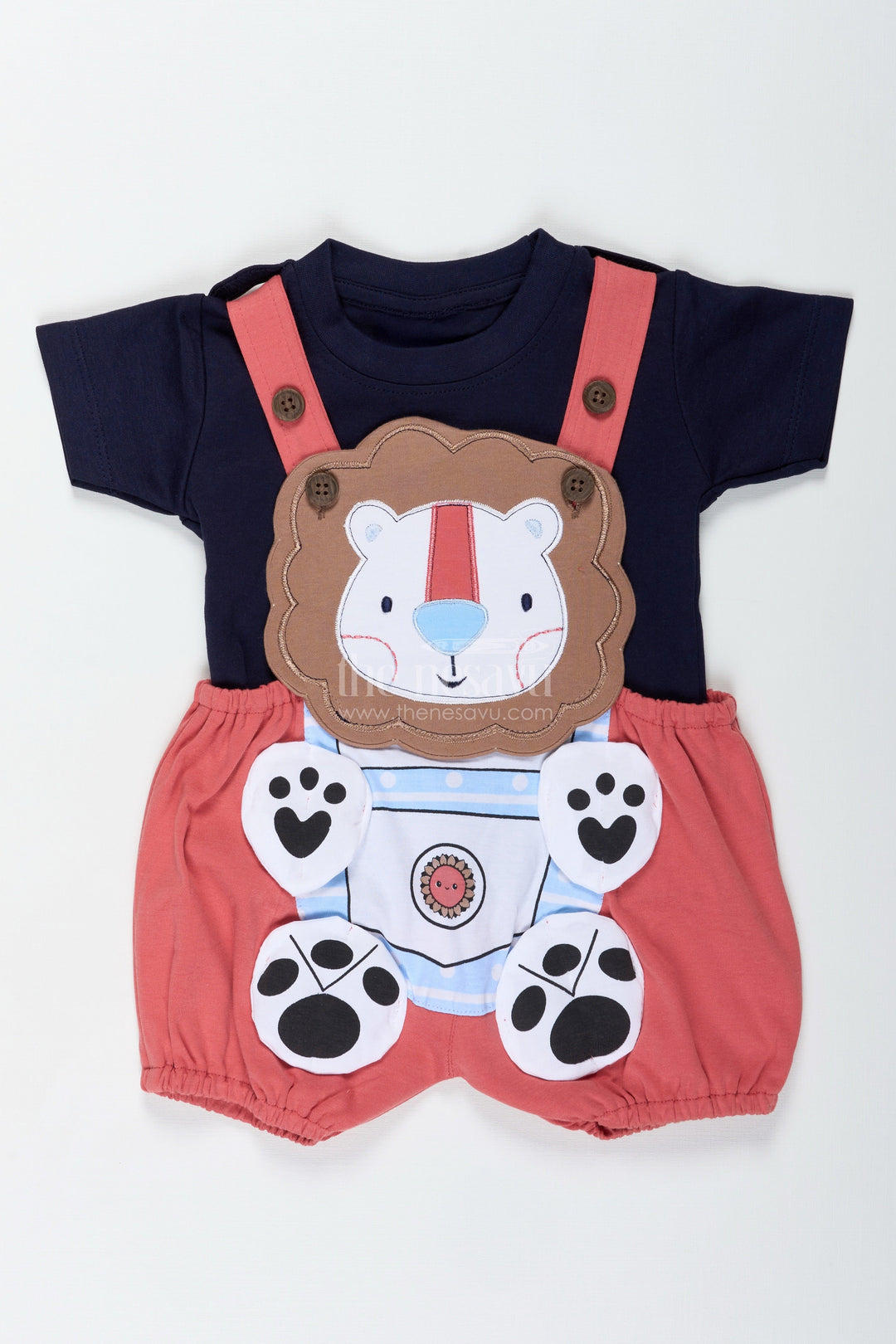 The Nesavu Boys Casual Set Boys Cotton Red Summer Dress Casual Set with Lion Print and Dungaree-Inspired Fun for Daily Outings Nesavu Nesavu Boys Cotton Summer Set Red Dungaree Style Casual Lion Print Outfit Everyday Use