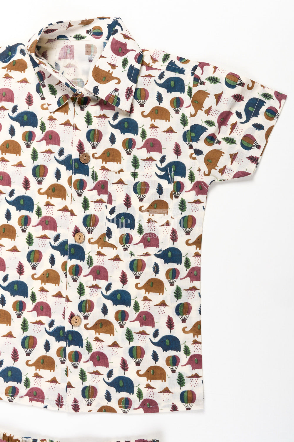 The Nesavu Boys Casual Set Boys Cotton Summer Dresses Casual Set with Earth-Tone Elephant and Balloon Print Nesavu Nesavu Boys Cotton Summer Dresses Casual Set Elephant Balloon Print Matching Shorts