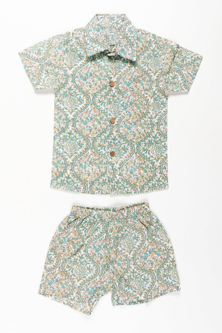 The Nesavu Boys Casual Set Boys Green Casual Shirts Set in Cotton with Floral Block Print Inspired Pattern Nesavu 16 (1Y) / Green BCS268A-16 Nesavu Boys Green Casual Shirts Cotton Set Floral Block Print Pattern Matching Shorts