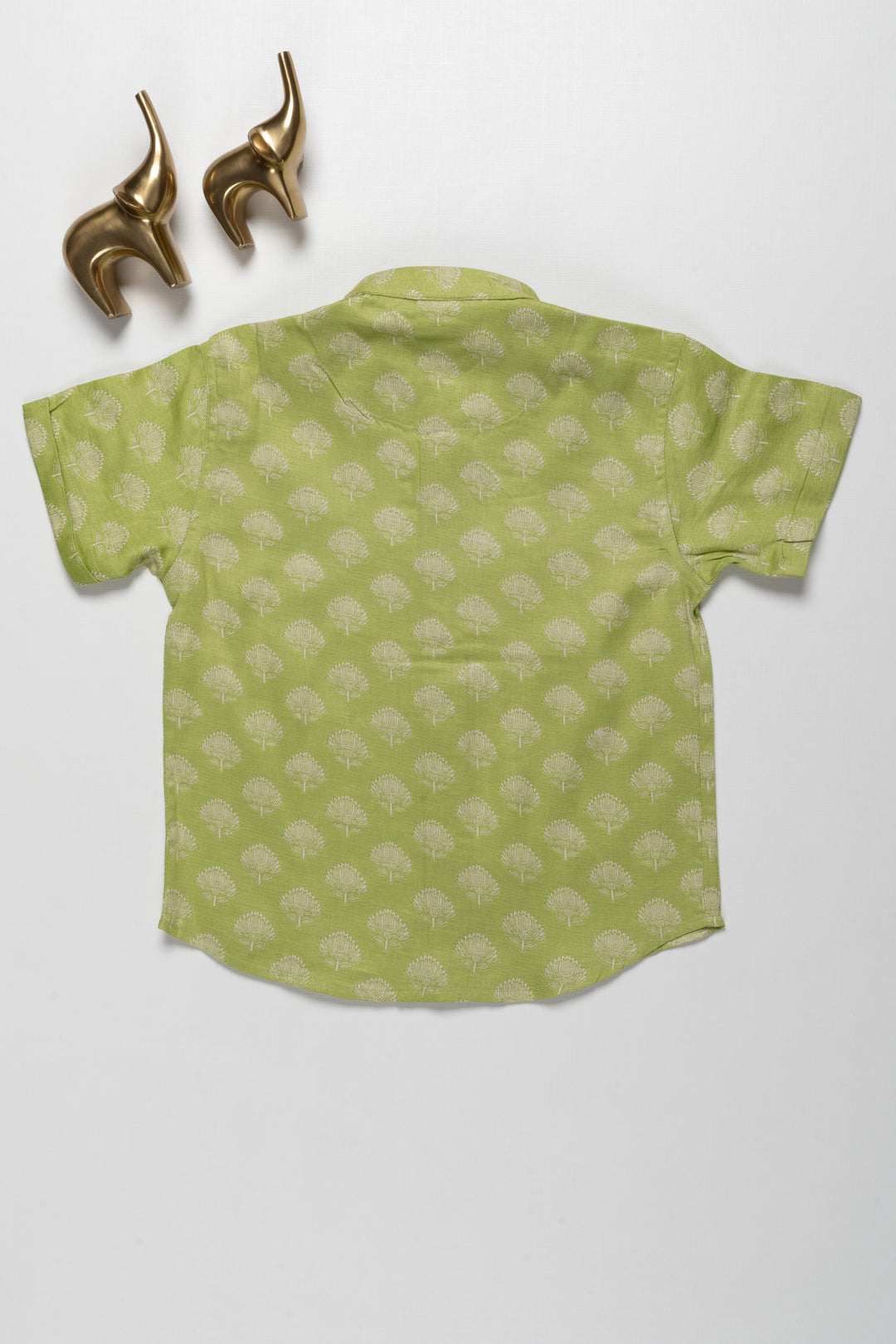 The Nesavu Boys Cotton Shirt Boys Green Cotton Shirt with Elegant Tree Print – Traditional and Casual Wear Nesavu Boys Green Cotton Shirt with Elegant Tree Print | Traditional and Casual Wear | The Nesavu