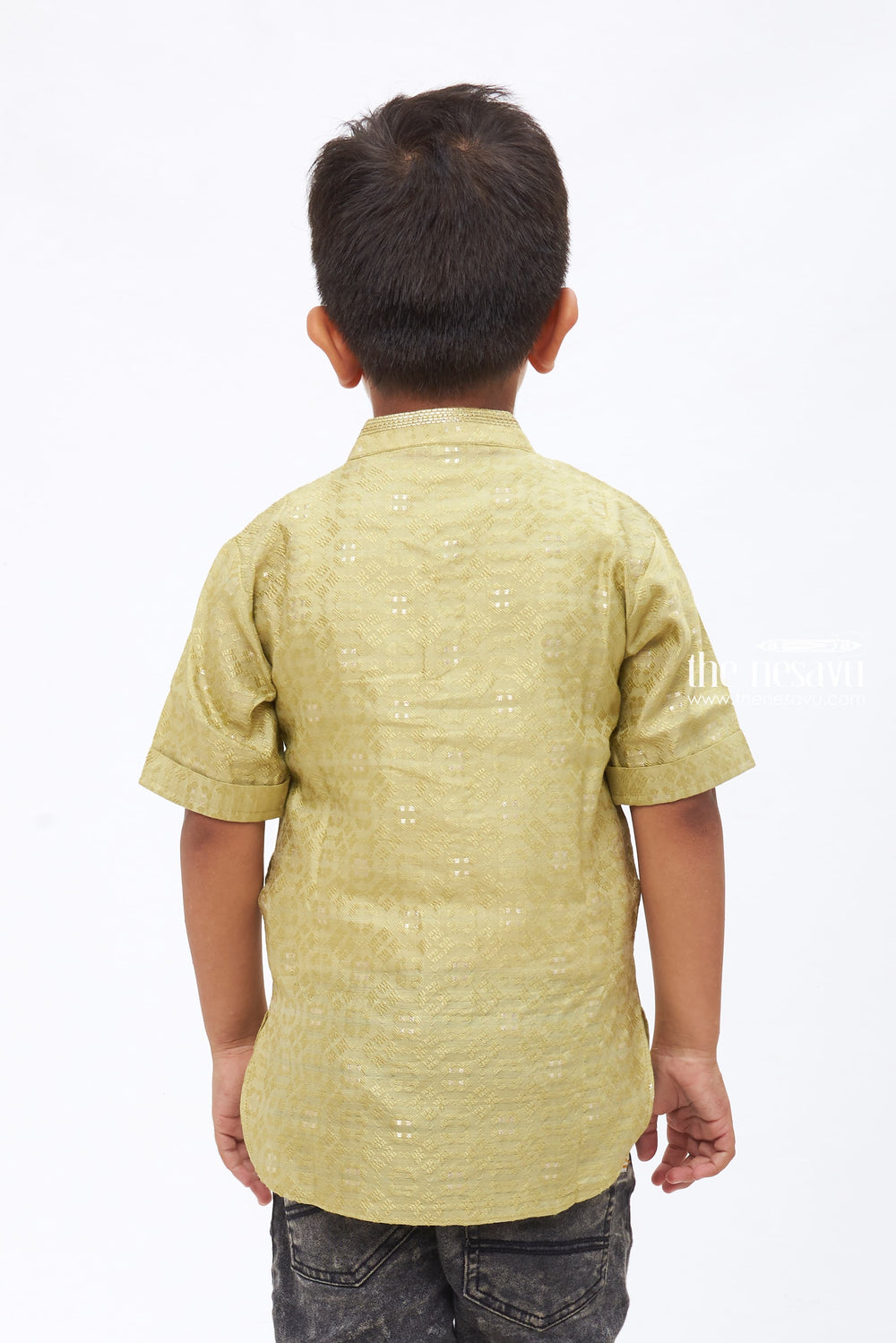 The Nesavu Boys Kurtha Shirt Boys Green Geometric Print Traditional Kurta Shirt Nesavu Traditional Shirt for Boys | Boys Stylish Shirt Online | The Nesavu