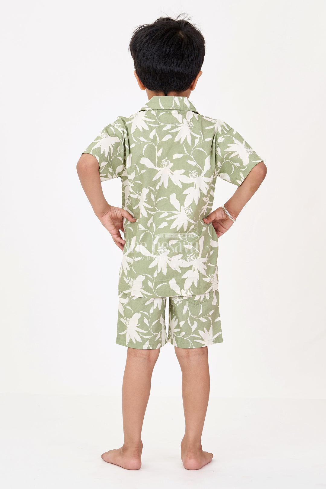 The Nesavu Boys Casual Set Boys Green Two Piece Casual Dress with Digital Floral Print and Elasticated Waistband for Comfort Nesavu Boys Green Floral Print Cotton Two Piece Casual Outfit Matching Shirt Shorts | The Nesavu