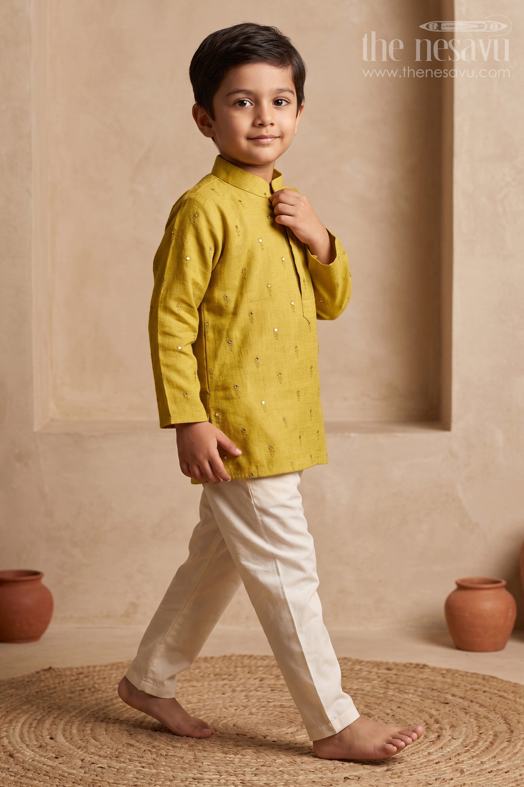 The Nesavu Boys Kurtha Set Boys Kurta Set for Festive Occasions and Temple Visit Nesavu 16 (1Y) / Green / Silk Blend BES1009A-16 Nesavu Boys Kurta Set Silk Blend With Thread Embroidery For Festive Occasions And Traditional Wear
