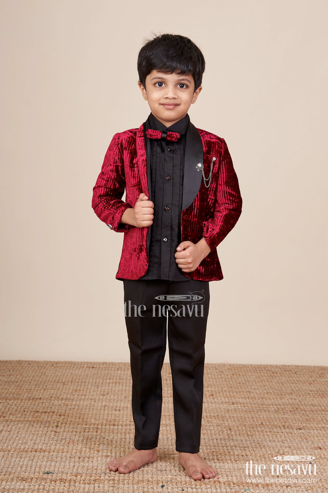 The Nesavu Boys Kurtha Set Boys Kurta Set with Velvet Satin Jacket for Weddings and Stage Events Nesavu 16 (1Y) / Red BES908A-16 Nesavu boys kurta set velvet satin jacket brooch birthday parties weddings