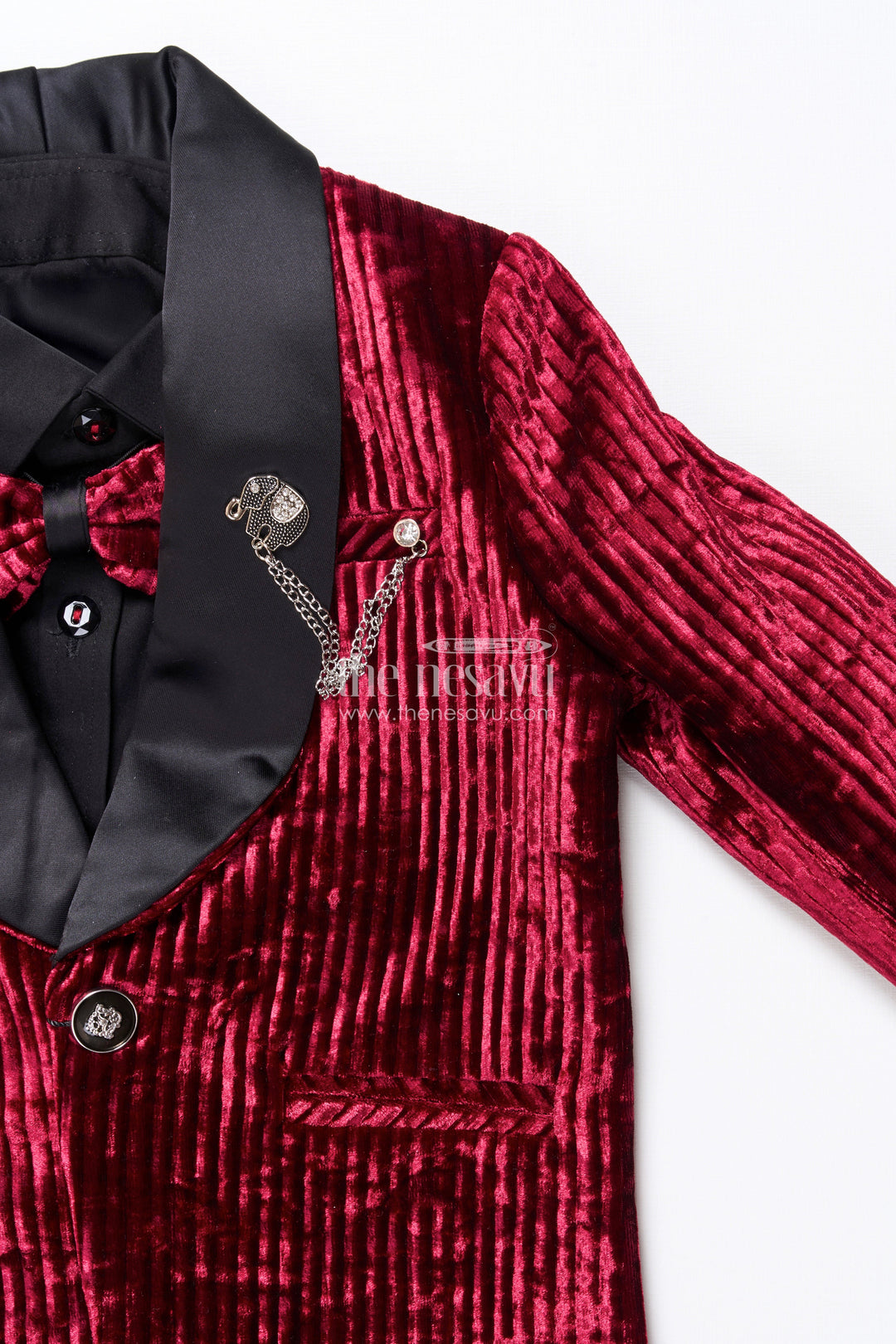 The Nesavu Boys Kurtha Set Boys Kurta Set with Velvet Satin Jacket for Weddings and Stage Events Nesavu Nesavu boys kurta set velvet satin jacket brooch birthday parties weddings