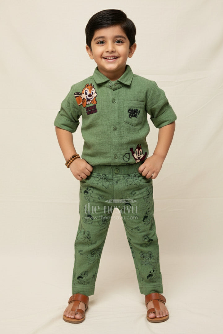 The Nesavu Boys Casual Set Boys Muslin Cotton Outfit Set with Cartoon Prints for Fun-Filled Days Nesavu 12 (3M) / Green BCS433A-12 Nesavu boys muslin cotton outfit set cartoon print toddlers fun days playful wear
