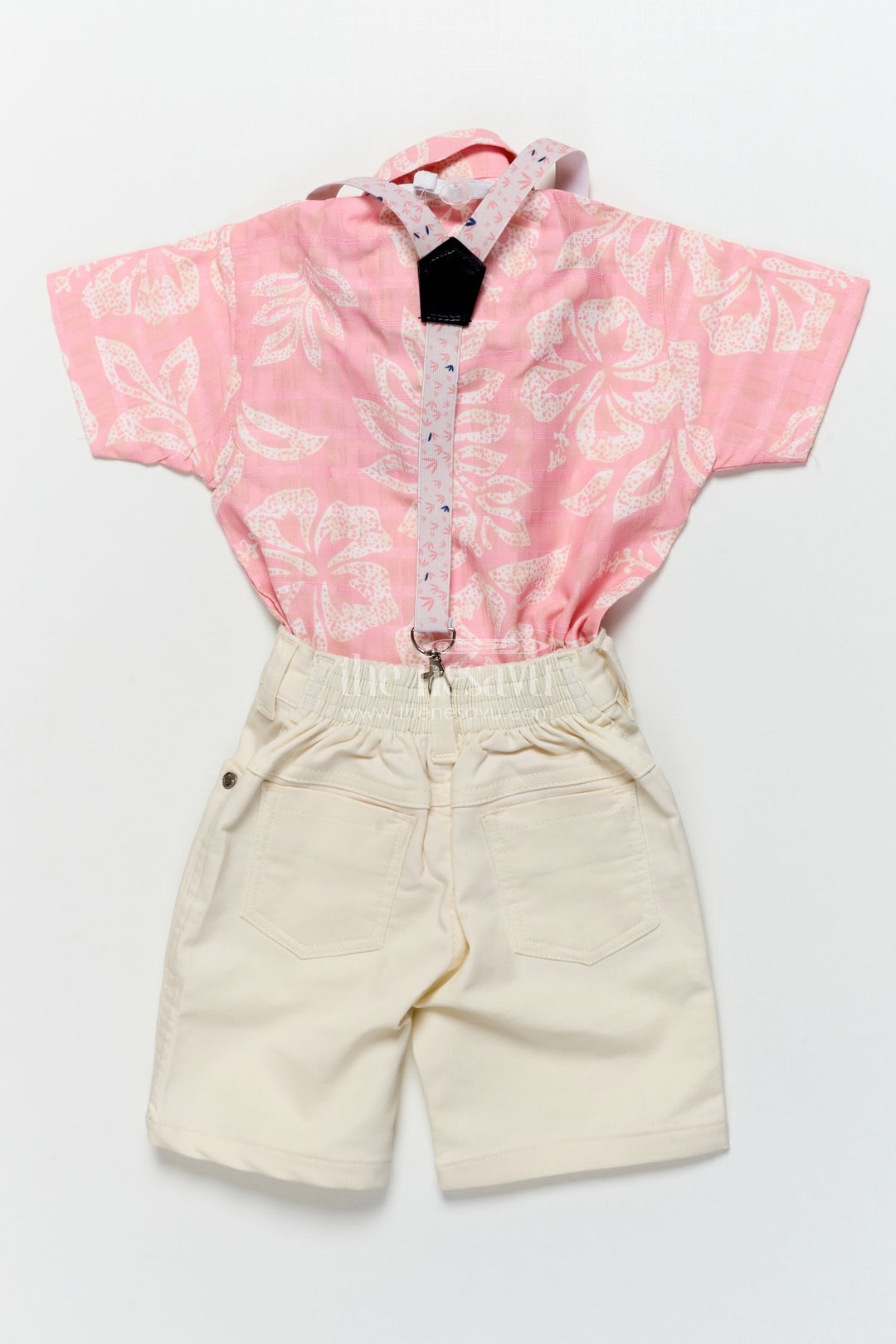 The Nesavu Boys Casual Set Boys Printed Suspender Set for Birthday Parties and Festive Functions Nesavu Nesavu boys digital print suspender outfit bow tie festive birthdays photo shoots