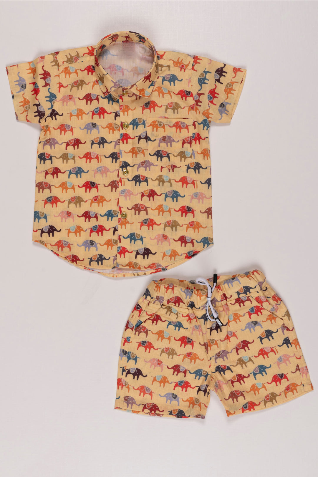 The Nesavu Boys Casual Set Boys Safari Parade Co-ord Set: Vibrant Casual Shirt and Shorts Combo Nesavu 16 (1Y) / Yellow BCS006A-16 Boys Safari Animal Print Casual Set | Fun and Comfortable Kids Outfit | The Nesavu