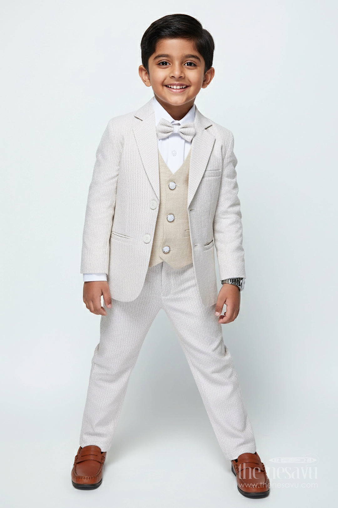 The Nesavu Boys Jacket Sets Boys Three-Piece Blazer Set with Bow Tie for Weddings and Celebrations Nesavu 24 (5Y) / Beige BES916A-24 Nesavu boys striped cotton blazer suit bow tie wedding celebrations