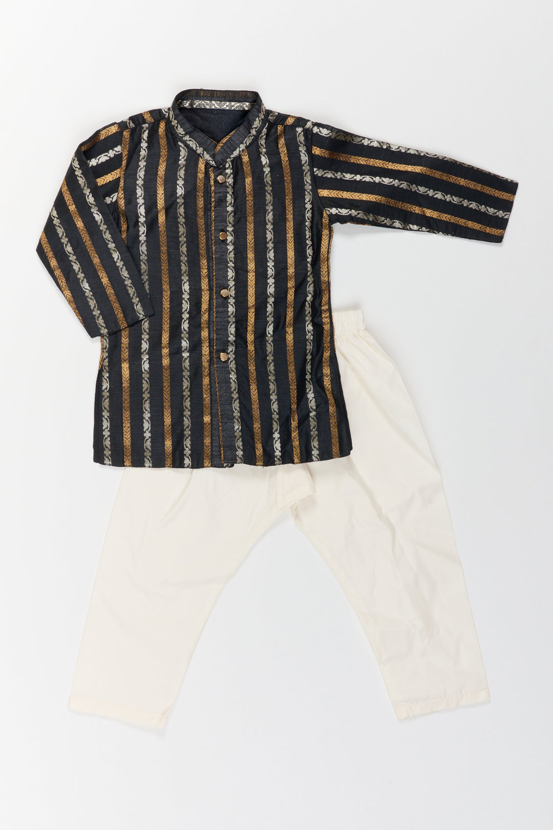 The Nesavu Boys Kurtha Set Boys Traditional Kurta Set for Weddings Temple Visits and Festive Events Nesavu 16 (1Y) / Black / Silk Blend BES843B-16 Nesavu Boys Traditional Kurta Set For Weddings Temple Visits Poojas And Festive Family Occasions