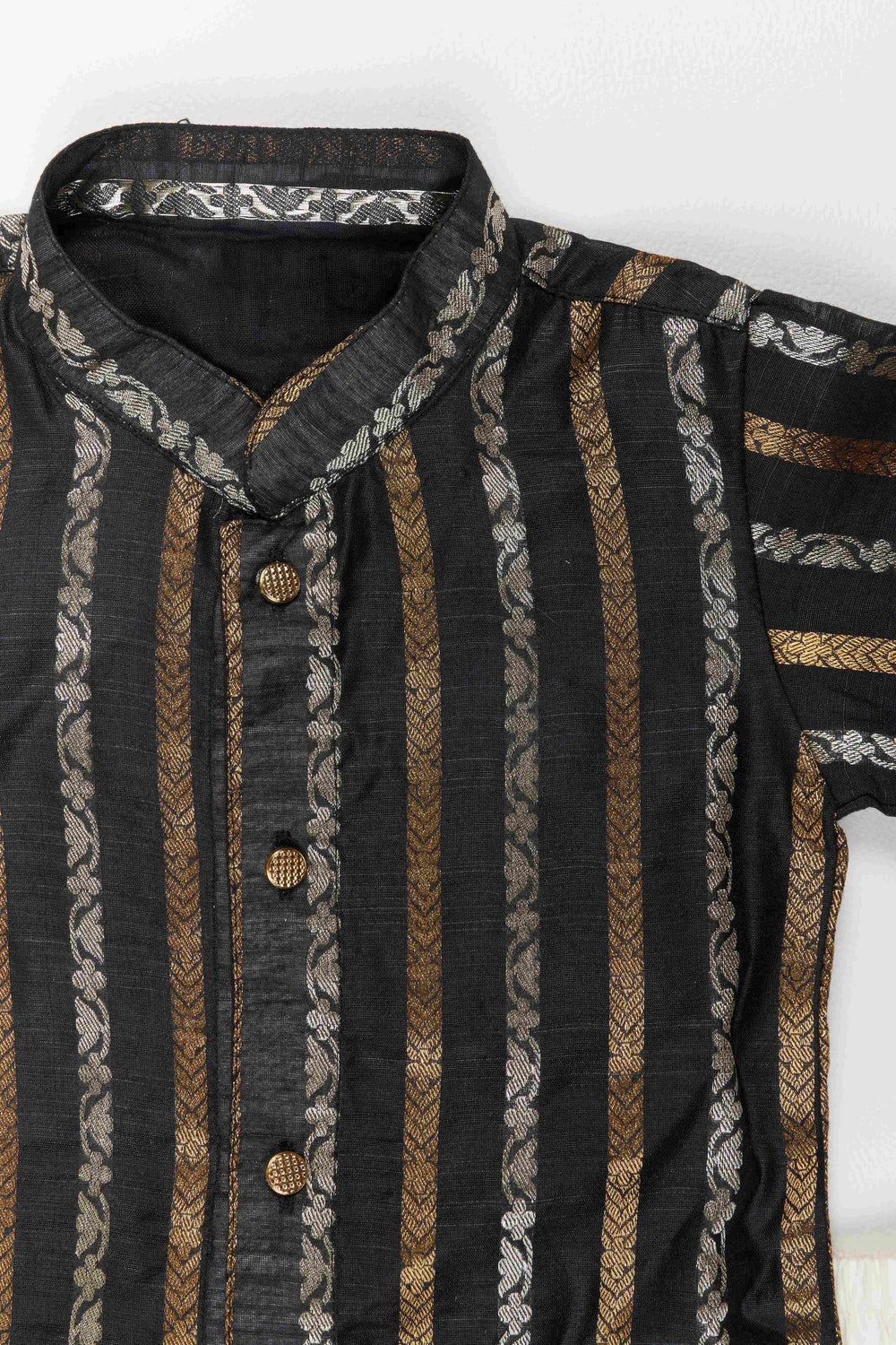 The Nesavu Boys Kurtha Set Boys Traditional Kurta Set for Weddings Temple Visits and Festive Events Nesavu Nesavu Boys Traditional Kurta Set For Weddings Temple Visits Poojas And Festive Family Occasions