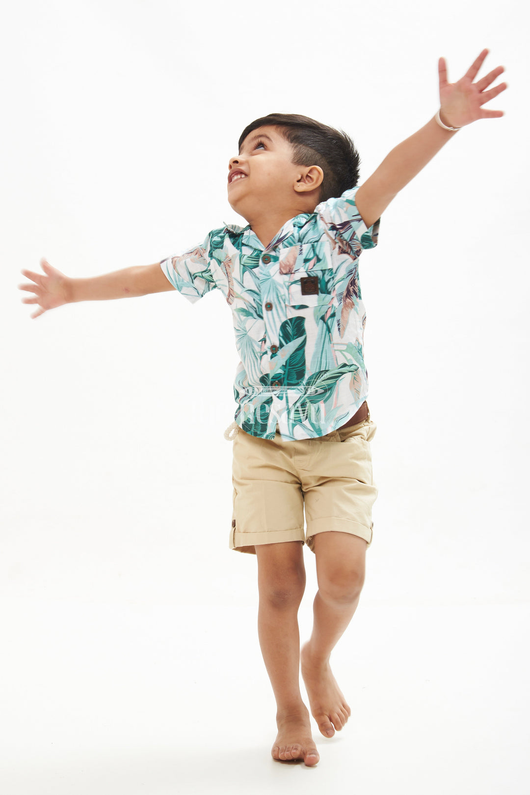 The Nesavu Boys Casual Set Boys' Tropical Leaf Print Shirt and Shorts Set - Beige Nesavu 16 (1Y) / Beige BCS072A-16